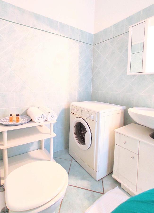 Reale Apartments Терачина Екстериор снимка